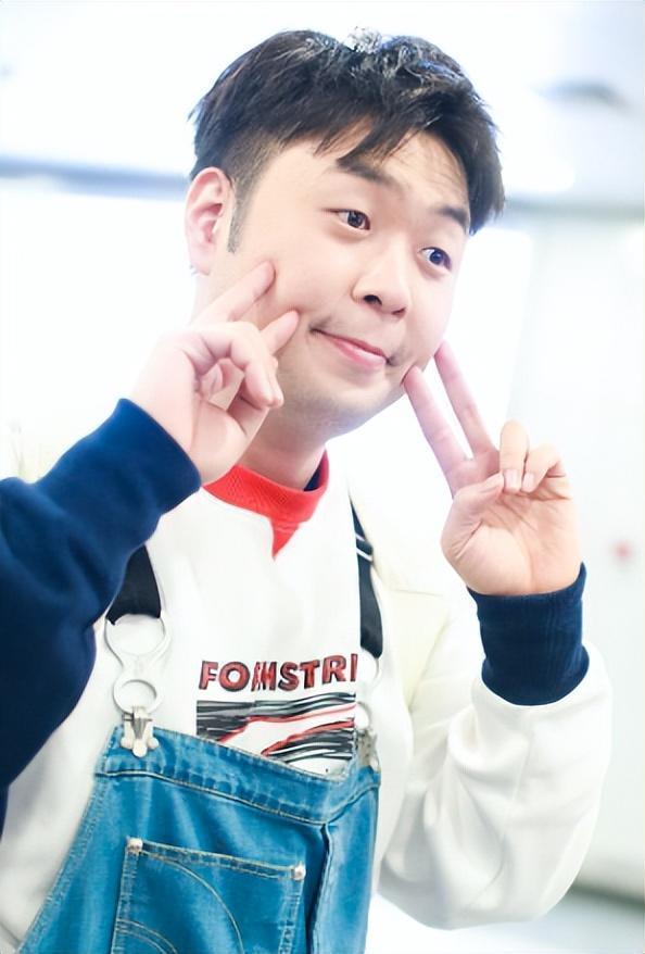 “嫁入豪门”沈梦辰:住2亿别墅请4个保姆,为嫁富豪苦等9年