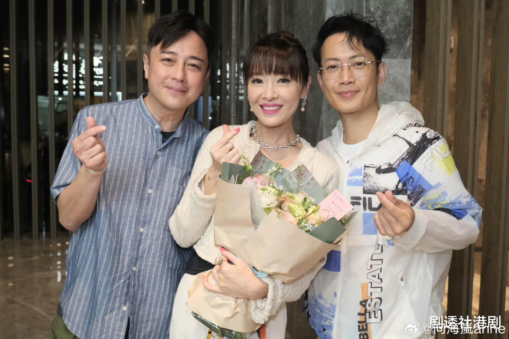 《无头东宫》剧组罕见合体!众人现身支持向海岚新作,独欠男主角