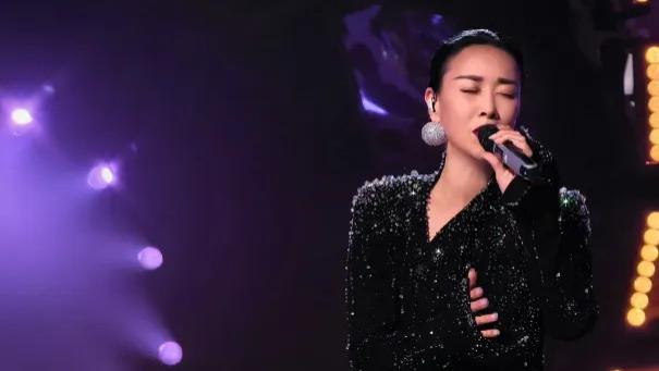 《歌手2024》大翻车，那英直播超紧张，凤凰传奇被紧急召回！