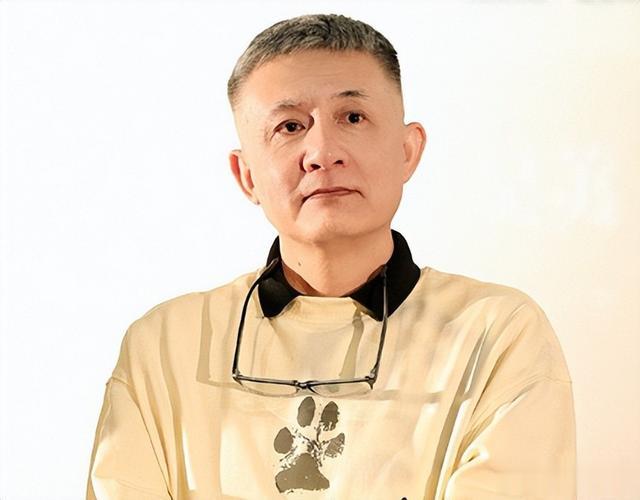 著名女星李琳:遭丈夫掌掴离婚再嫁体操冠军,如今的她怎么样了?