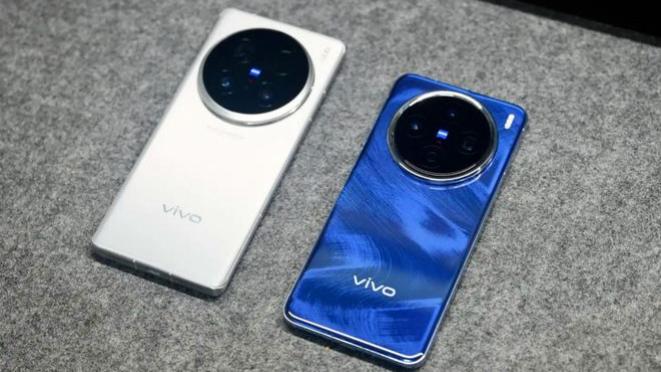 标配超声波指纹和无线充，疑似vivo X200s和mini迭代款样板机曝光