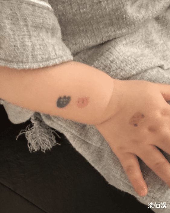 孙艺珍玄彬带儿子现身咖啡厅,路人曝光甜豆长相,大眼睛像个女孩