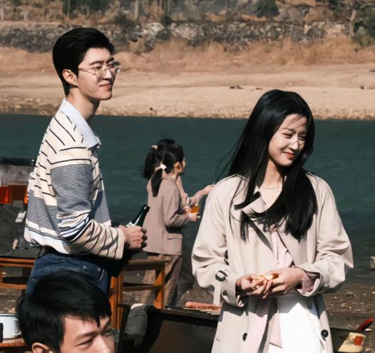 央视开播! 40集家庭大剧来袭,这是《小巷人家》后我唯一想追的剧