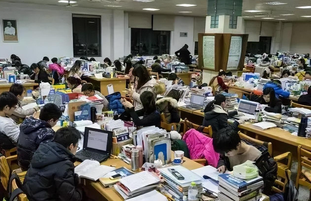 大学生就业太难？人民日报怒批当代大学生：你不失业，天理难容！