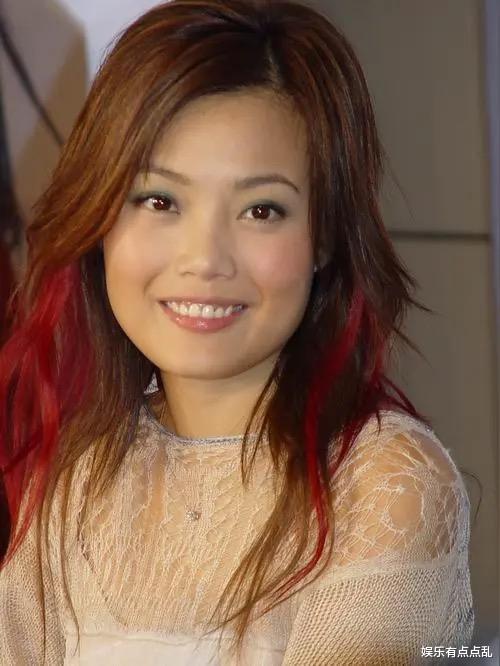 陈奕迅泰国演唱会取消后，容祖儿立马给他打电话，原因让人笑翻