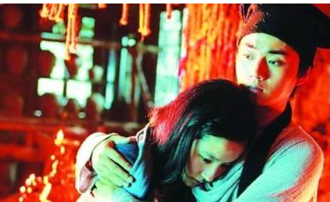 红得快，凉得快的4位明星，以前是男神女神，如今“无人问津”