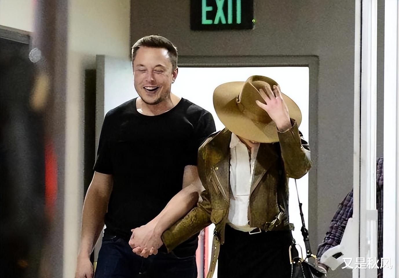 马斯克前任:婚内出轨马斯克,在丈夫床上拉屎,还指责丈夫不爱她