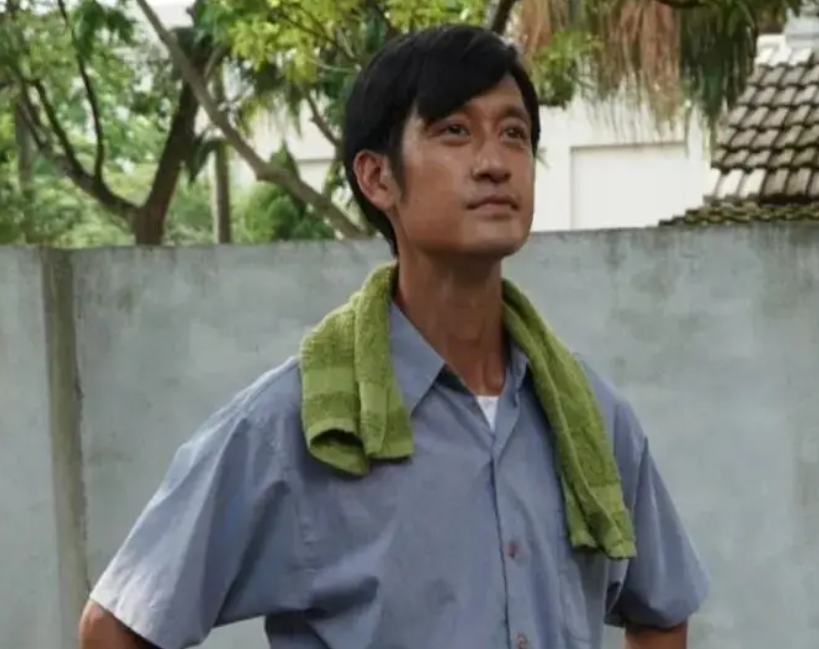 46岁男星唐治平近况认不出！衣着褴褛现身街头，精神异常引担忧