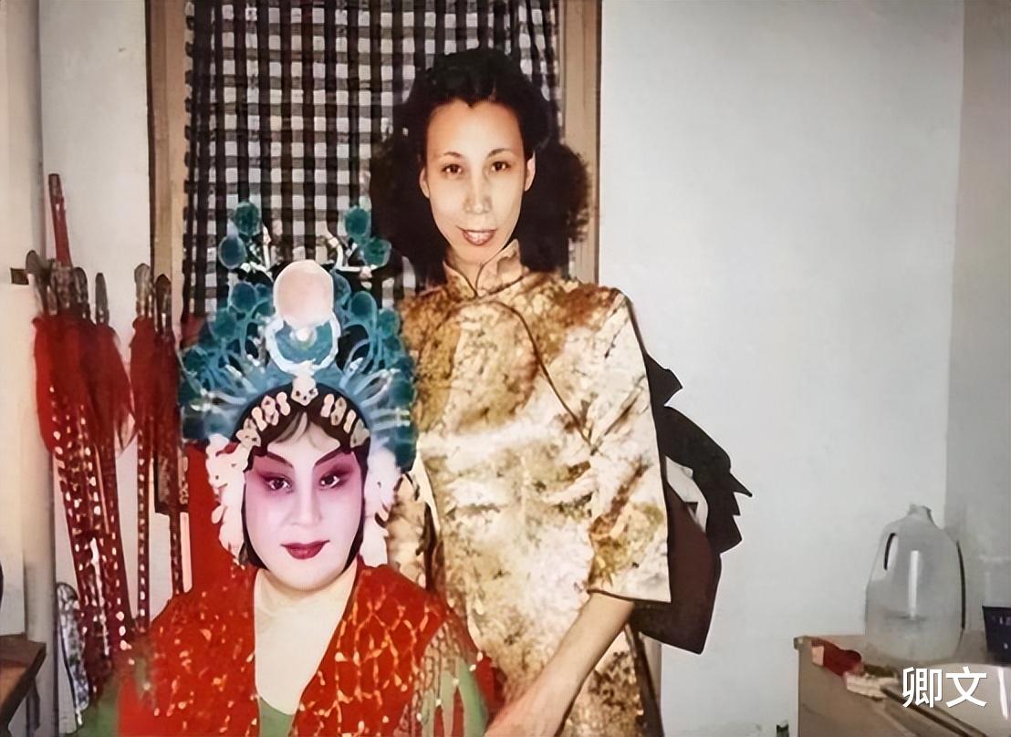 吃里爬外? 她带领30名演员留美, 发誓永不回国, 如今过得怎样?