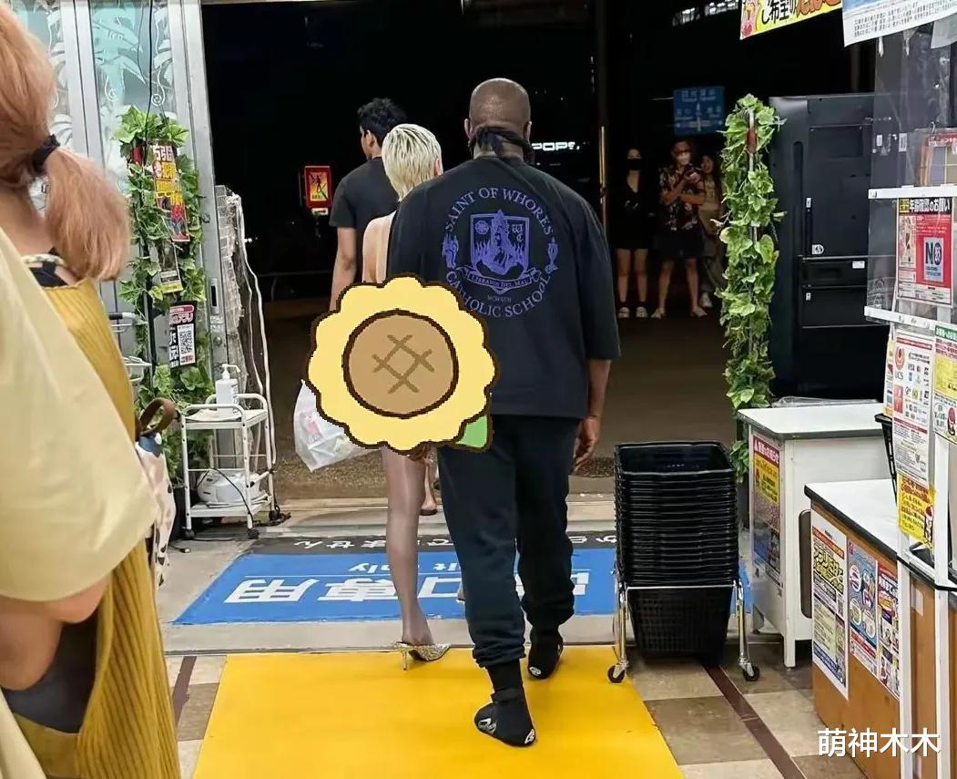 侃爷被曝离婚!细节显露两人难以长久,比安卡终于可正常穿衣了