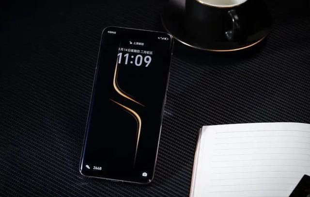 荣耀终于摊牌,16GB+1TB突降2136元,双卫星通信+IP68+素皮机身