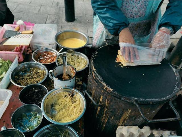 中国徒有其名的5种早餐，价格贵，滋味差，这5地上榜，你吃过几次