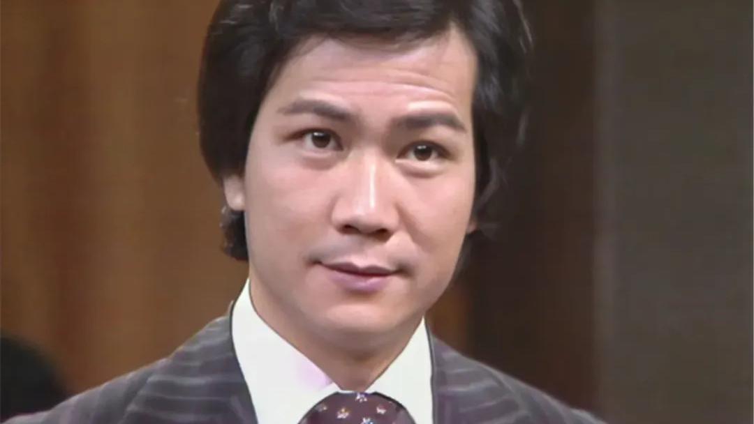 亚视80集《变色龙》：三位男主角，有人去世，有人被封“中风王”