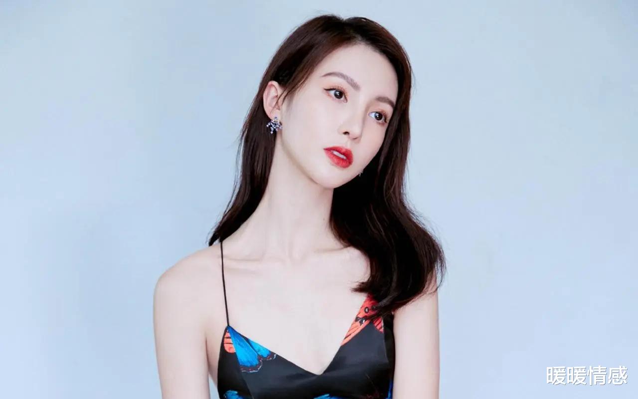 隐瞒了我们14年！原来他就是金晨的父亲，难怪女儿能大红大紫