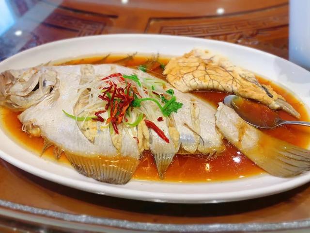 你发现没有？60后上饭店点菜，偏爱这5道下酒菜，不贵还考验厨师
