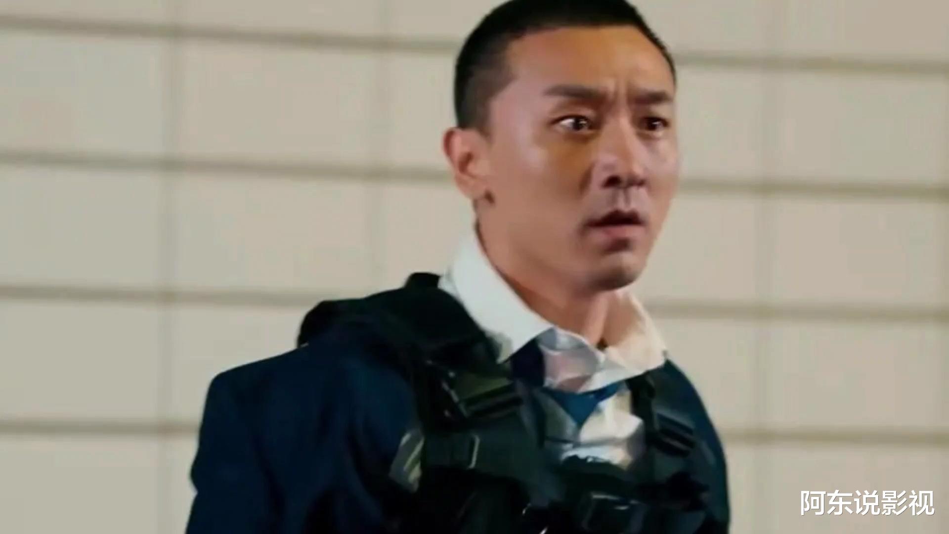 服装裸露,祝昕愿演翻版《狂飙》,被观众痛骂:直接露肉就行