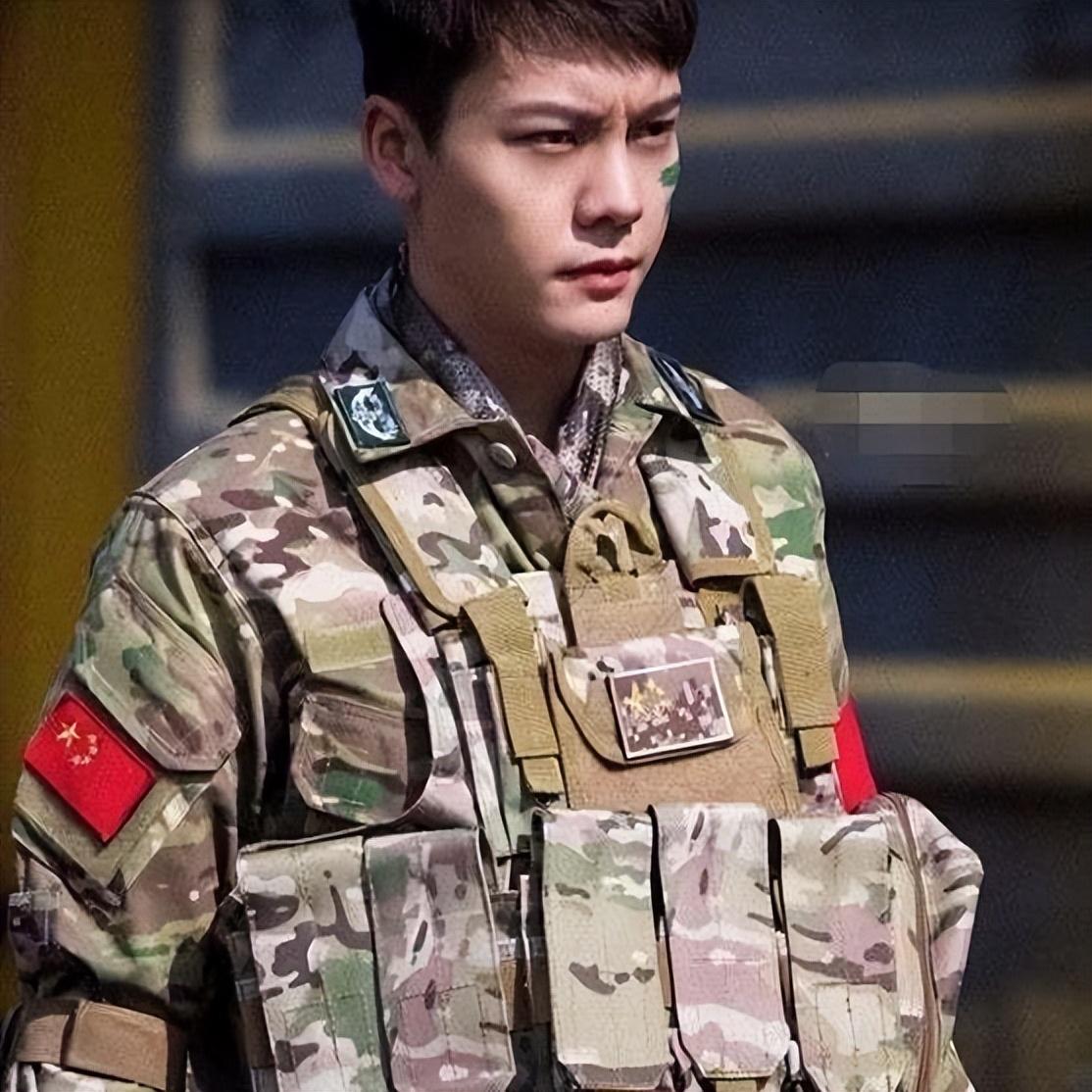 同样演墨宝非宝霸气男主角,吴磊与井柏然、李现对比,差异明显