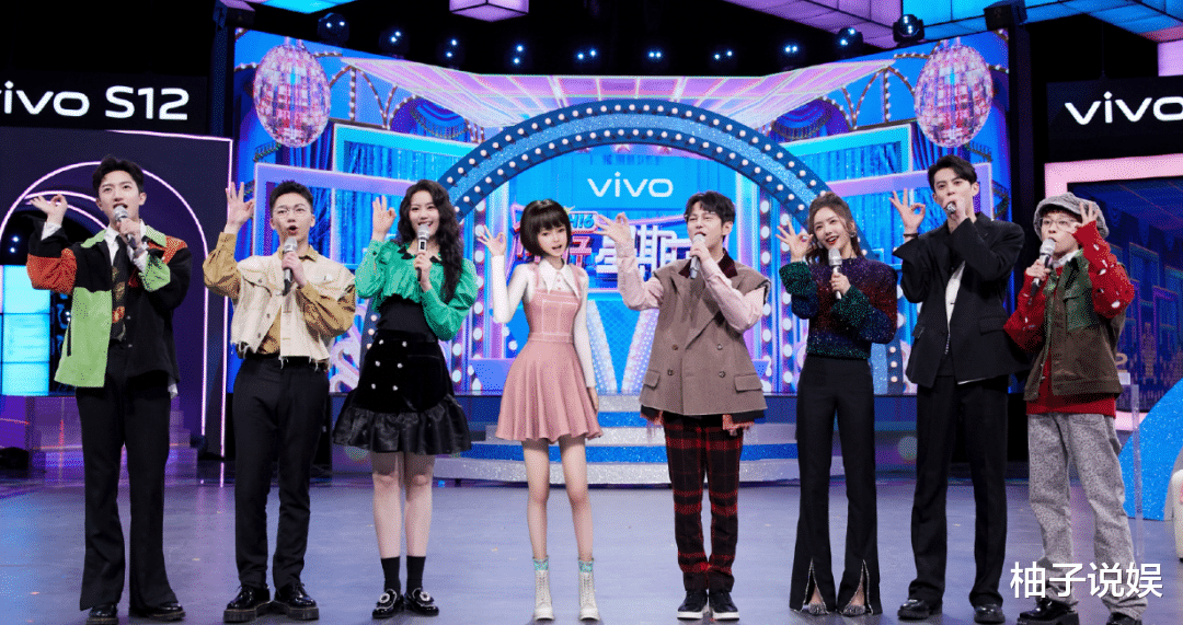 成团第二年,竟然全员塌房了?