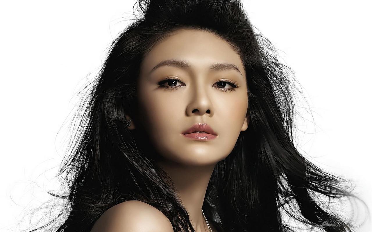 揭秘大S结婚10年：为何她无法离开台湾？