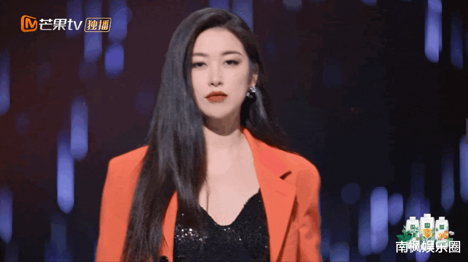 《边水往事》荣姐告诉我们,最高级的性感是气质,穿得少只能去金翠歌厅