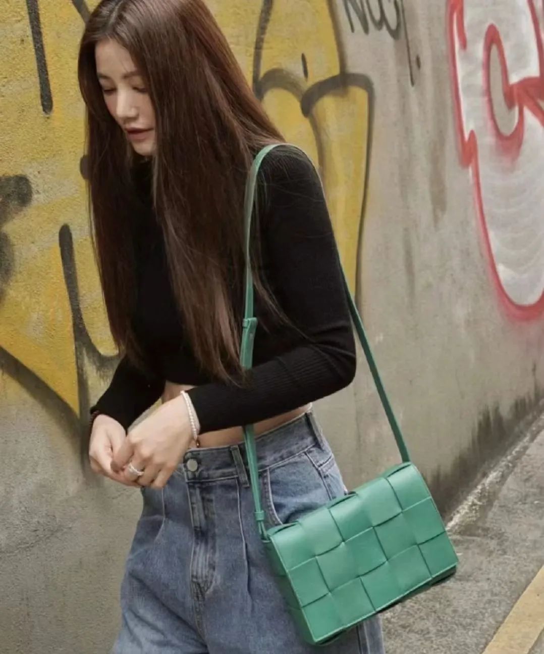 林依晨当小三,大S衣服被汪小菲贱卖,湾湾女星终于next level了