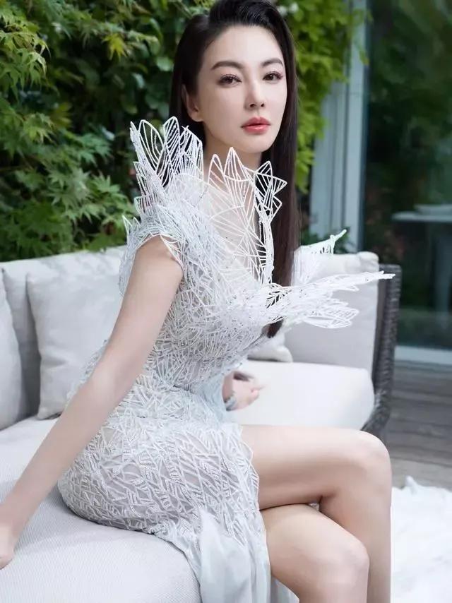 大美女，张雨绮