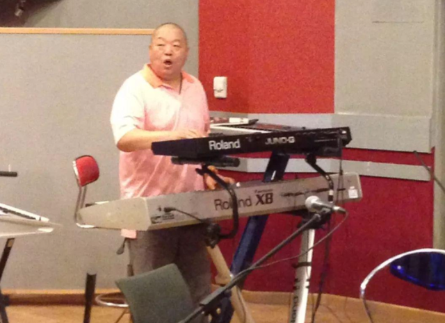 臧天朔妻子李梅:丈夫不回家20年 去世留给我400万债 1年后我告婆婆