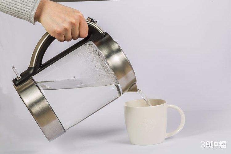 世卫组织呼吁:停止使用电热水壶,否则会诱发癌症?真相来了!