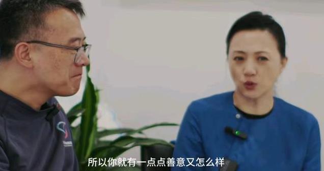 她连登5年春晚是冯巩御用老婆，却被送精神病院，50岁的她怎样了