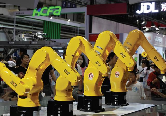 和机器人发生关系?调查发现美国男性将近一半愿意,女性也占33%