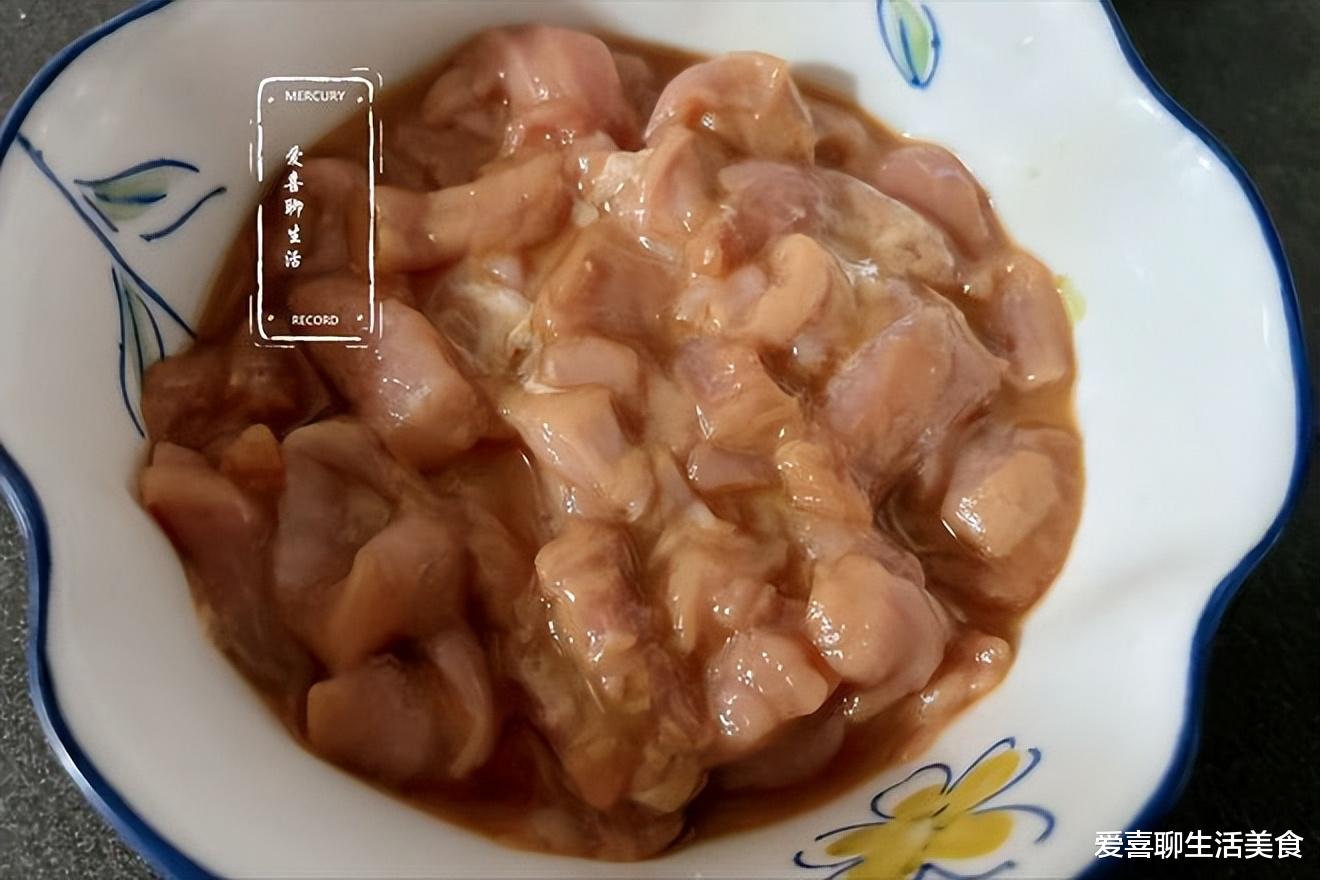 明日初伏，入伏要知道忌嘴，“食3肉，吃3瓜，忌3味”，安度苦夏！