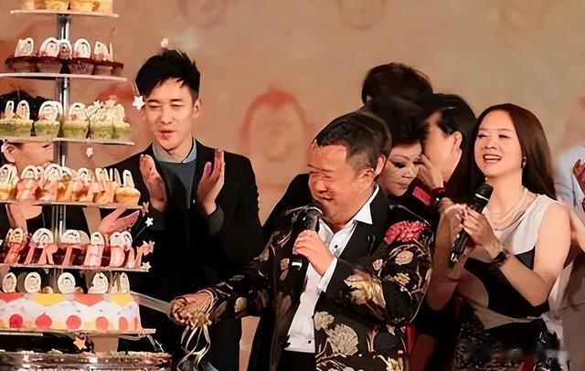 万万没想到，称霸香港的曾志伟，被二儿媳弄得“没脸见人”