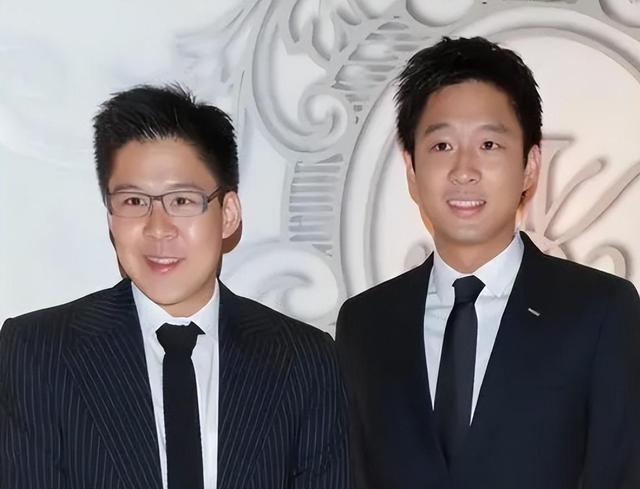 万万没想到，41岁的霍启山竟然以这种方式，成为了“全网焦点”！