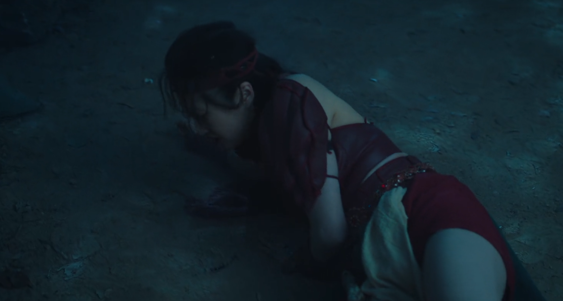 成本仅500万,女演员打擦边球,《寻龙迷棺》上映2小时冲上第一