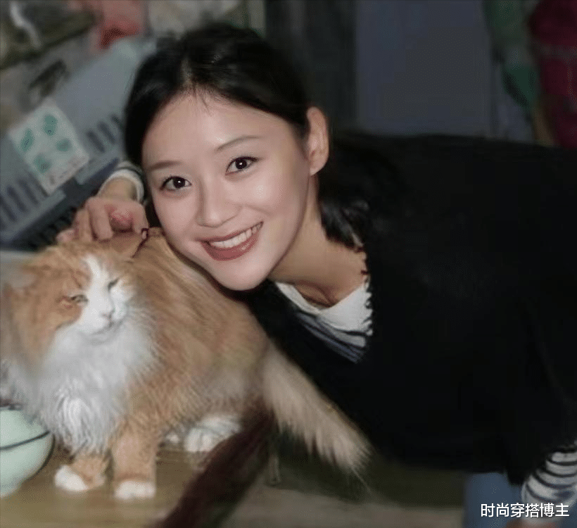 完全理解刘雪华了,要是用这个造型演任盈盈,袁姗姗就不会被骂了