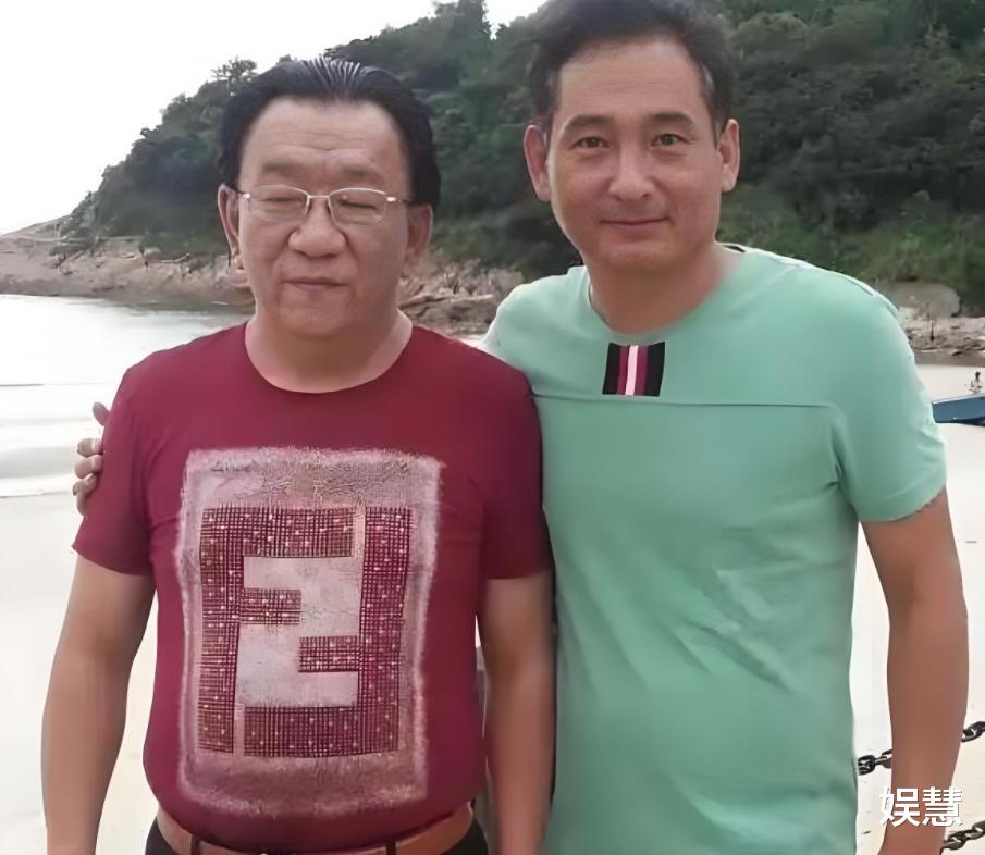 侯耀华连麦教育徒弟谢雷,谈及杨少华父子:我们家待他们不薄