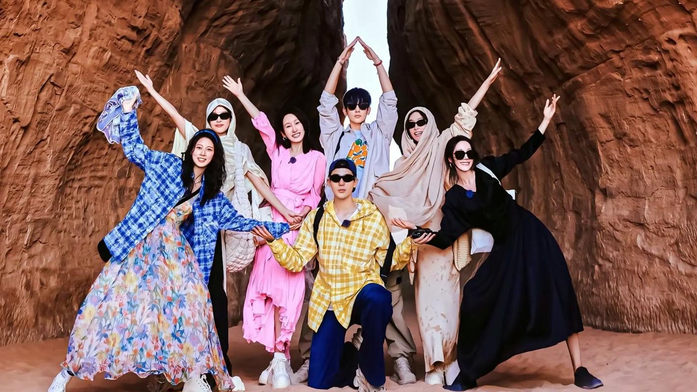 《花少6》站位风波发酵,节目组迅速更改海报,网友吐槽内容未变