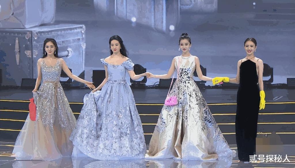 Vogue晚宴，刘诗诗杨幂热聊，完全不敢直视对面压轴刘亦菲