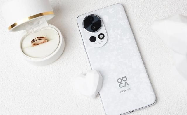 华为“全面反击”,从3999元跌至2089元,麒麟5G芯+卫星通信