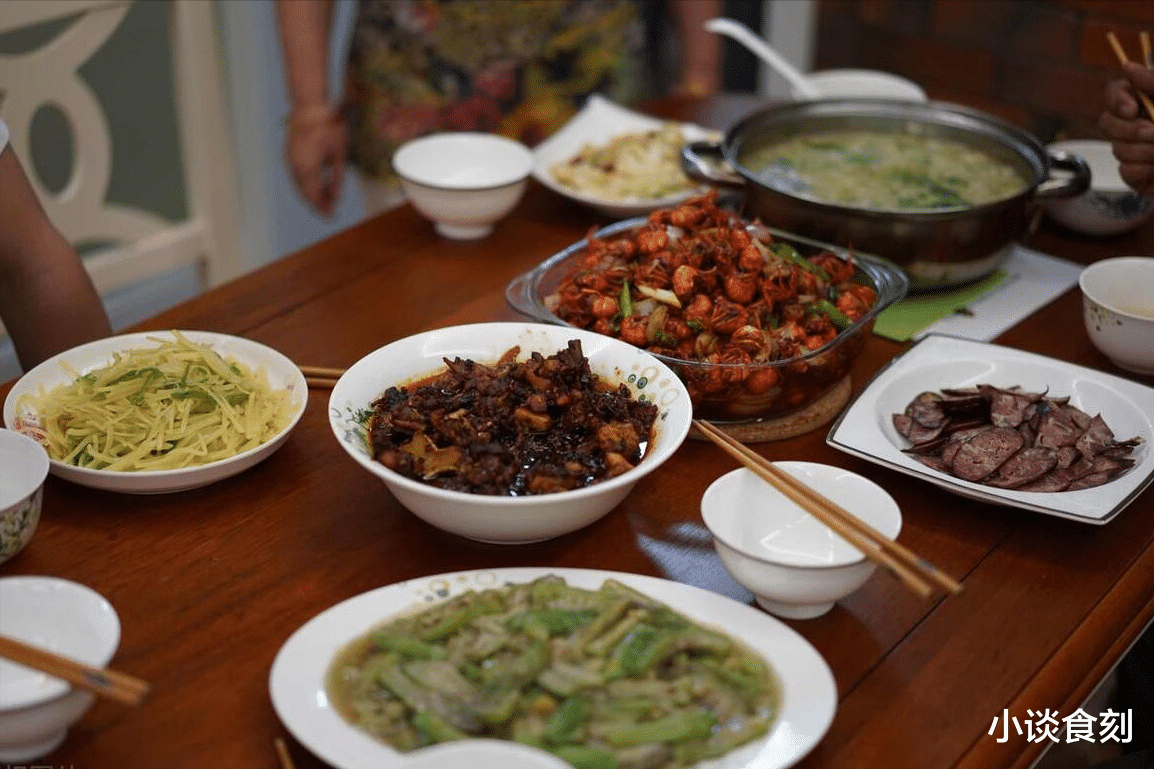 明日小暑节,提醒:1不碰,2不去,吃3样,忌1事,人安家旺入伏天