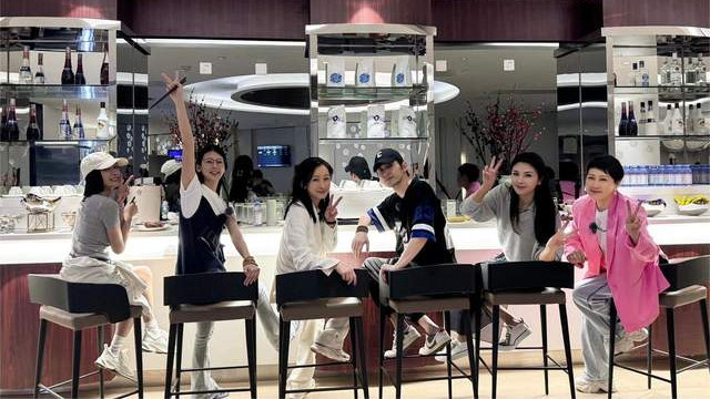 《花儿与少年好友季》第二轮录制地点确定，两大当红女星回归，收视稳了