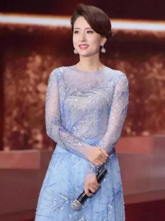 前央视主持人张蕾家暴离婚，孩子患绝症病危，本人回应辟谣