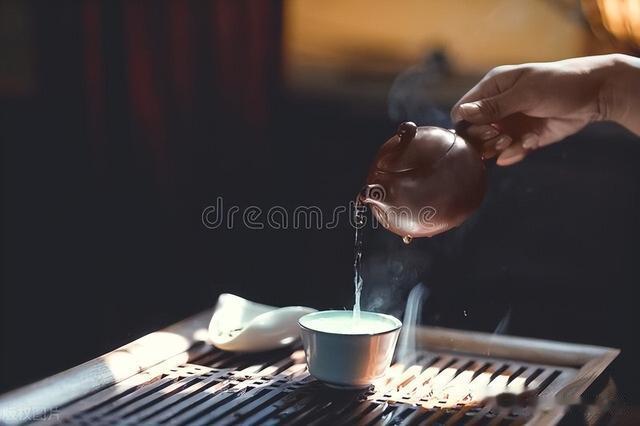 单位里，怕你太好的，是领导；真正盼你好的，只有这三类人