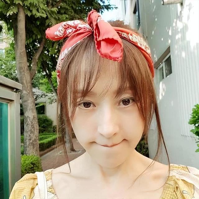 65岁却有25岁的脸,二婚嫁小30岁总裁,冻龄女神徐贞姬到底有多牛