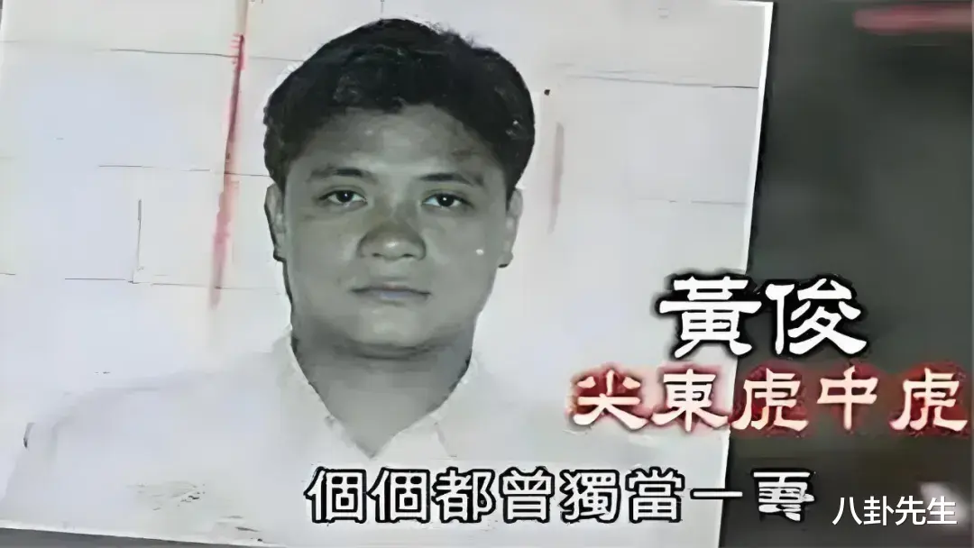 知名港星送儿子到内地军训，被赞会教育孩子，岳父身份大有来头