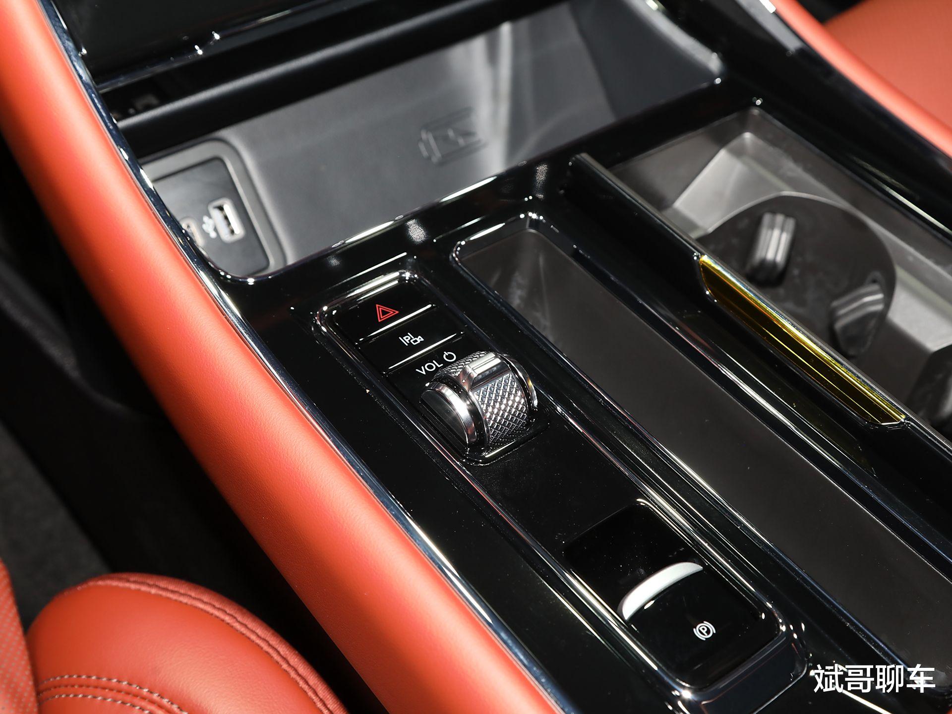 跌10万！美系“SUV之王”，3.0T V6发动机，买它不屑宝马X5