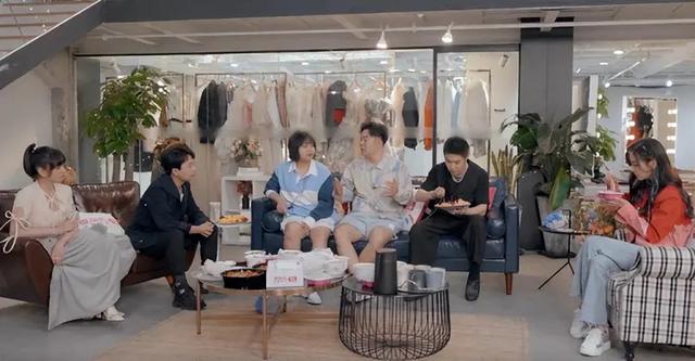 辛巴的一声“滚”,彻底戳穿了杨颖的惨淡结局:难怪她不敢生气!