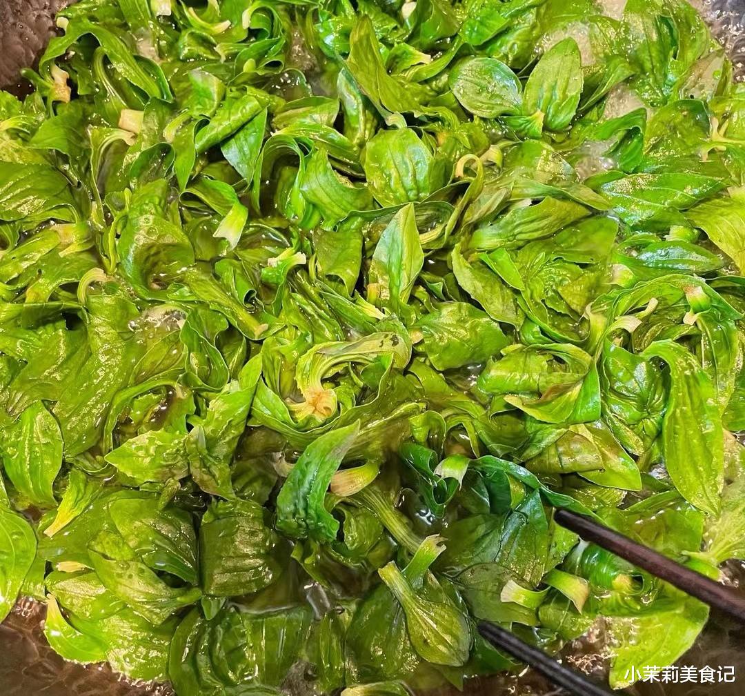 明日清明，老人说“清明吃3草，一年病不扰”，指哪3草？咋吃营养