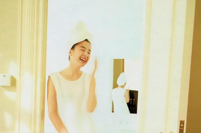 宫泽理惠14岁时，母亲带她敲响了导演的房门，这种痛要用一生治愈