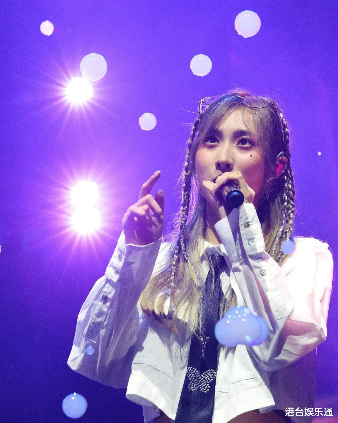 TVB小花钟柔美谈炎明熹雪藏事件:没留意,但她看我演唱会很开心